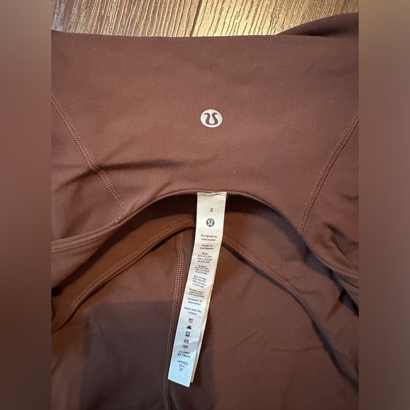 COPY - Lululemon size 2 roasted brown align body suit like new condition no pul… - Picture 3 of 3